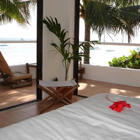 Artista Beach Villa Balabag  Habitación foto