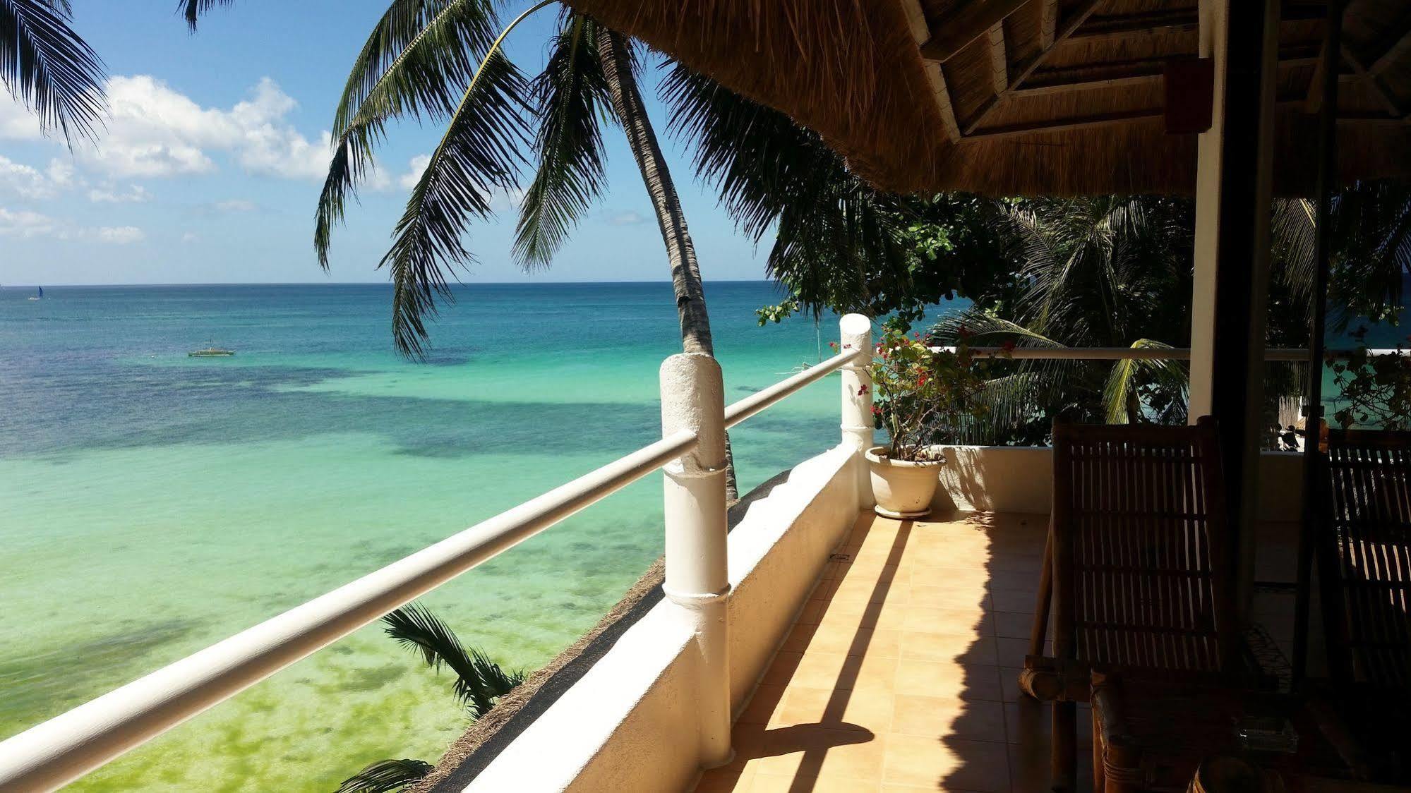 Artista Beach Villa Balabag  Exterior foto